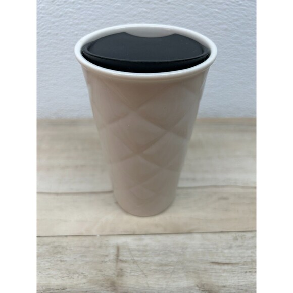 2012 Starbucks Quilted White Porcelain Coffee Travel Mug 10 Fl Oz With Lid - Picture 5 of 11